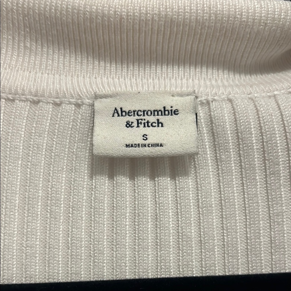 White Ribbed Button-Up Sweater - Picture 2 of 3